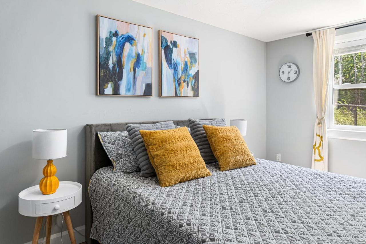 One Bedroom Apartment Moncton North ! Extérieur photo